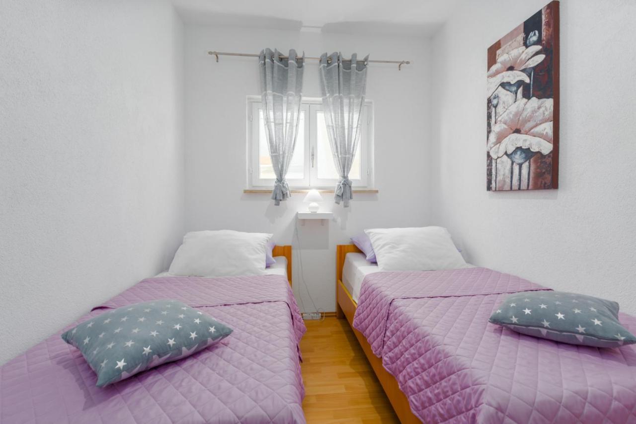 Family Apartment Romina Врсар Екстер'єр фото